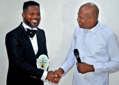 Sparqlyn Wins 2025 APLA African Best Ghanaian Musician Award