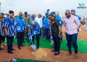 Mahama Cuts Sod For A Massive Sports Complex In His Former School GHANASCO